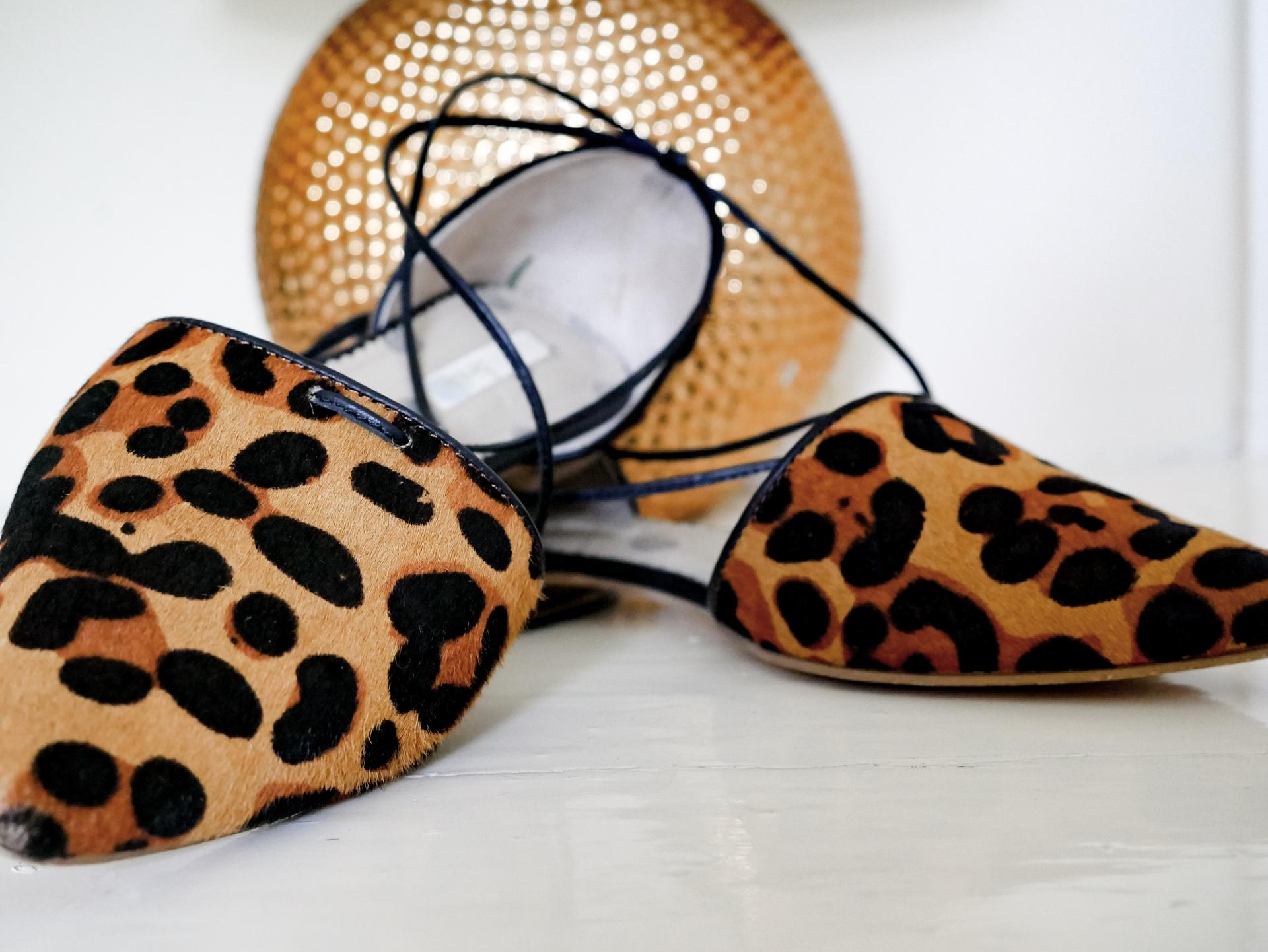 Boden Florence Flats in animal print| www.kittyandb.com Boden Florence Flats -Kitty & B