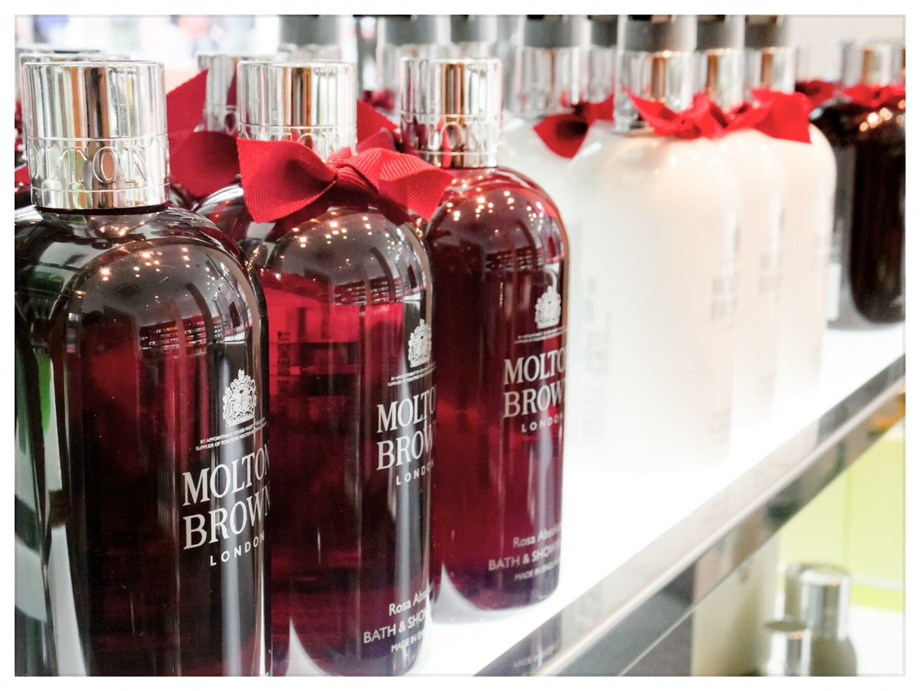 Free Molton Brown Pampering| Rosa Absolute