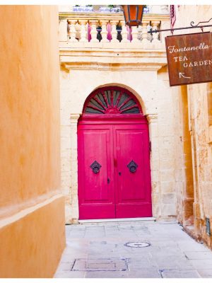 5 best places to eat and drink in Malta, including Fontanella Tea Garden, Mdina. www.kittyandb.com