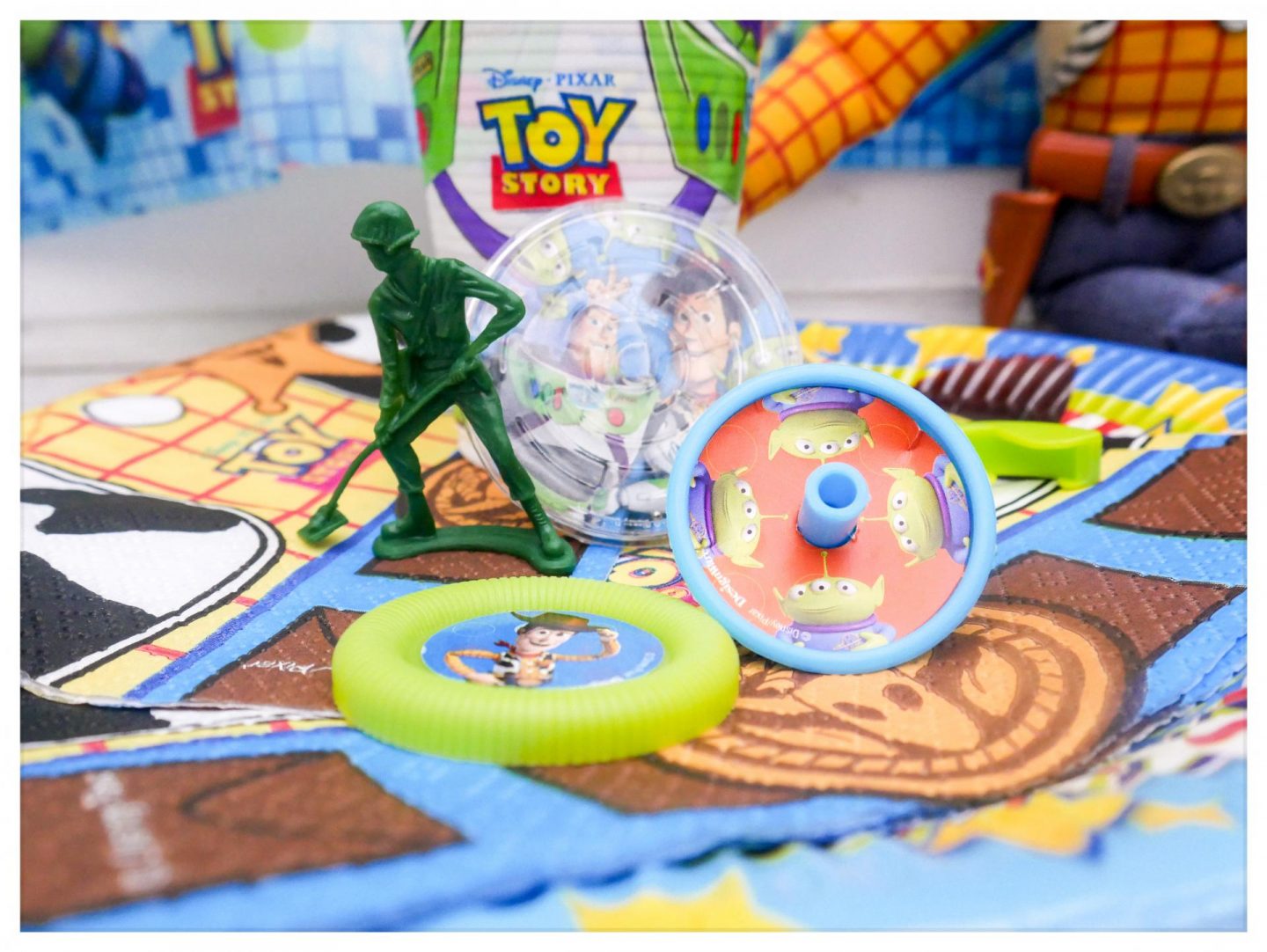 8 Steps to planning and hosting a children's birthday party. We're using a Toy Story themed party to help you with what you need from budget to children's party decorations, to party food and also the party bags and favours| Right now you can also enter to win goodies from Party Bags and Supplies Online for your own party! | www.kittyandb.com