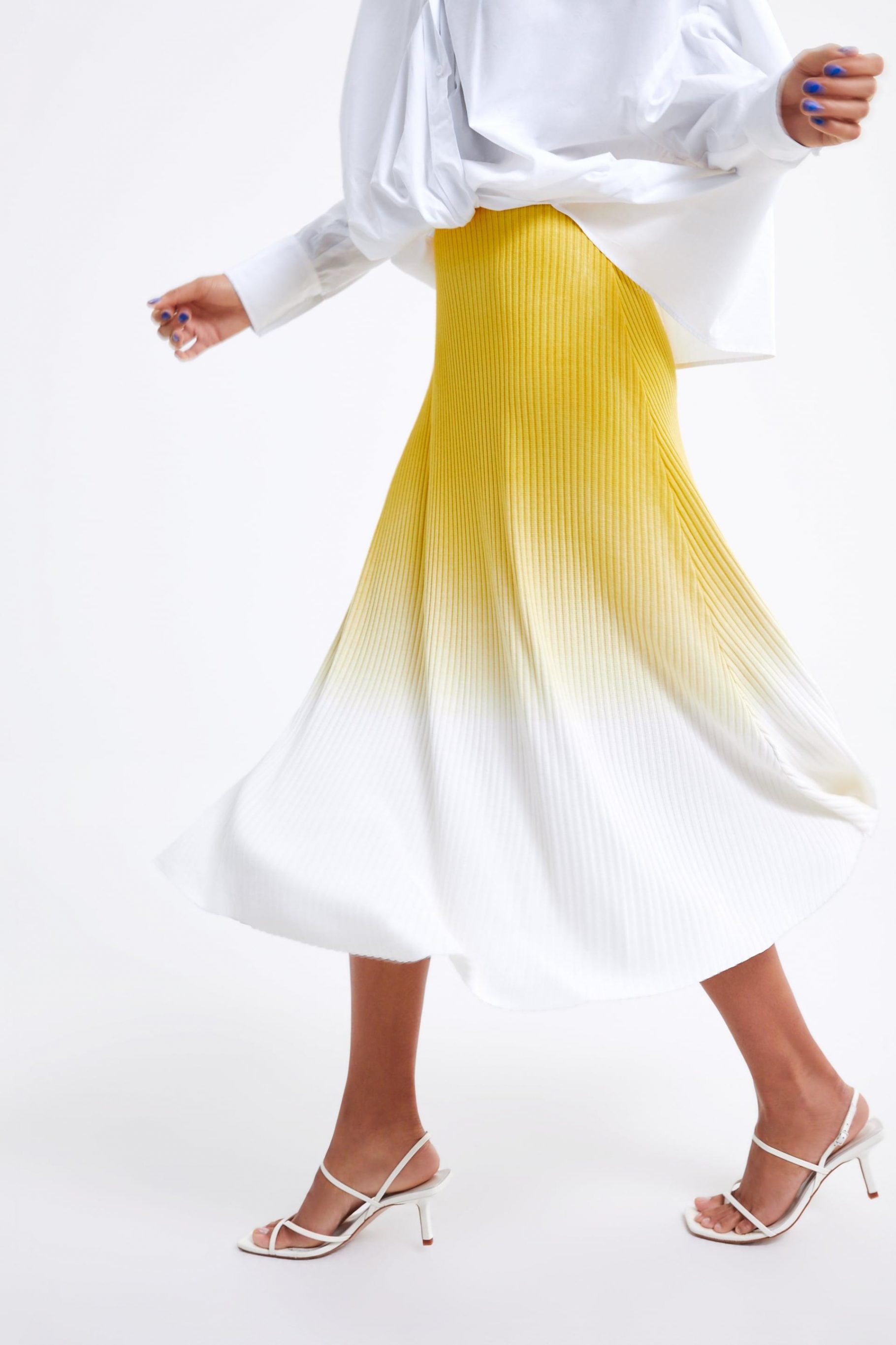 How to Wear Pastels 2019 Updated | Ombre Pastel Midi Skirt |www.kittyandb.com #YellowMidiSkirt #YellowandWhite #Chic #Pastel #Skirt #OutfitInspiration