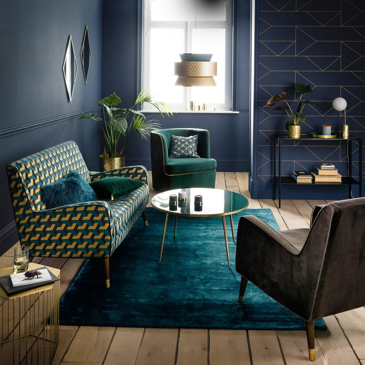 Green, Navy and gold living room inspiration| Today we're talking inspiration for adding green to your living room. Green is a really versatile colour to decorate your home with. But, which colours and tones work well? What kind of accessories work with green? This post gives you ideas for pulling together an elegant green colour palette and pieces for your home. Read more: kittyandb.com #greenlivingroom #interiordecoratinginspiration #colorpalette #colourpalette #greenaesthetic #navyandgreen