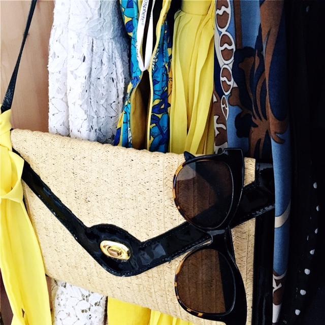 10 Ways to Declutter and maximise your wardrobe like a pro